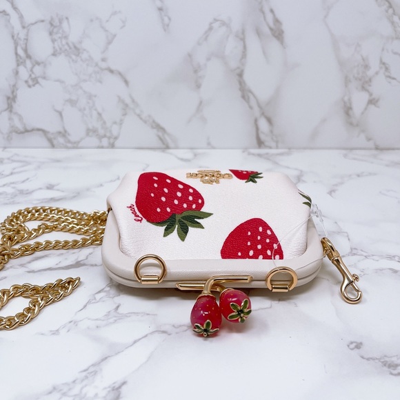 ❗️LAST ONE Coach nora kisslock card case wild strawberry - Picture 5 of 6